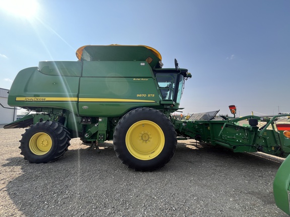 Used 2009 John Deere 9870 STS Combines at Horizon Ag & Turf in Lloydminster, AB - Photo4