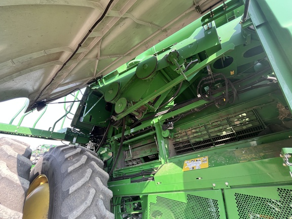 Used 2009 John Deere 9870 STS Combines at Horizon Ag & Turf in Lloydminster, AB - Photo16