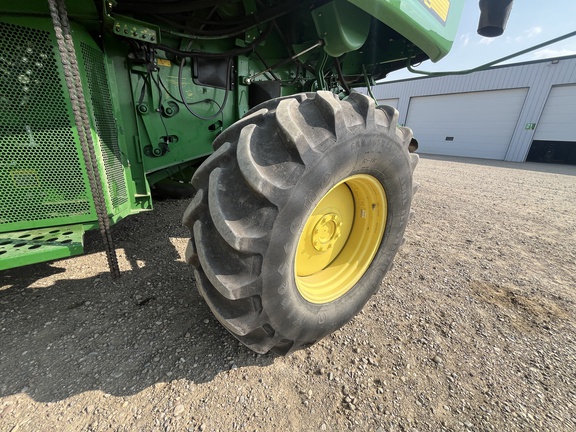 Used 2009 John Deere 9870 STS Combines at Horizon Ag & Turf in Lloydminster, AB - Photo18