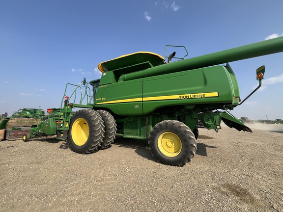 Used 2009 John Deere 9870 STS Combines at Horizon Ag & Turf in Lloydminster, AB - Photo8