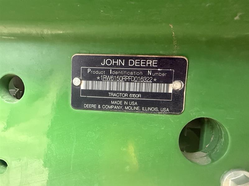 2015 John Deere 6150R Image 44