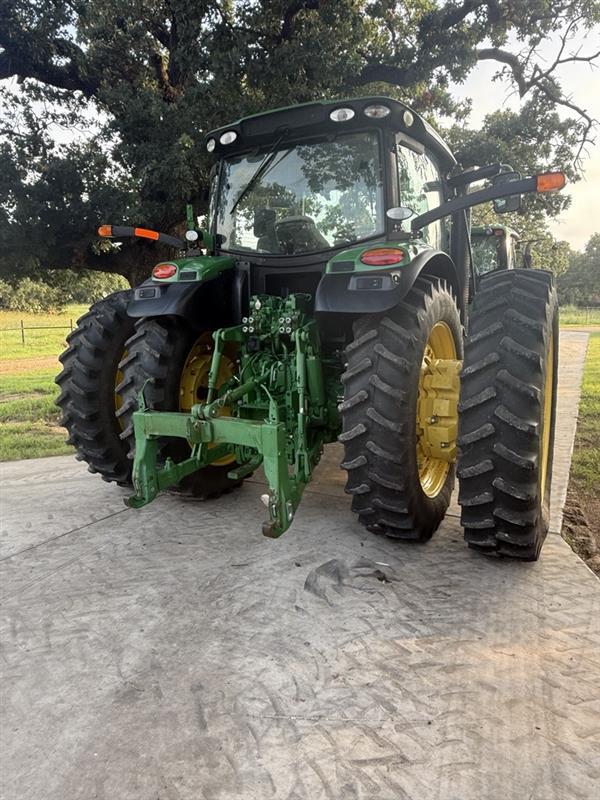 2015 John Deere 6150R Image 6
