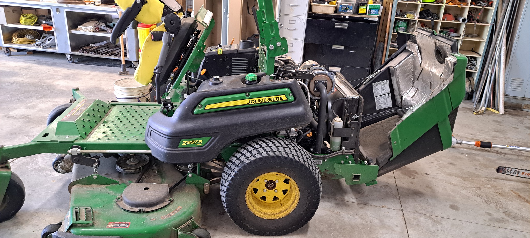 2023 John Deere Z997R Image 4