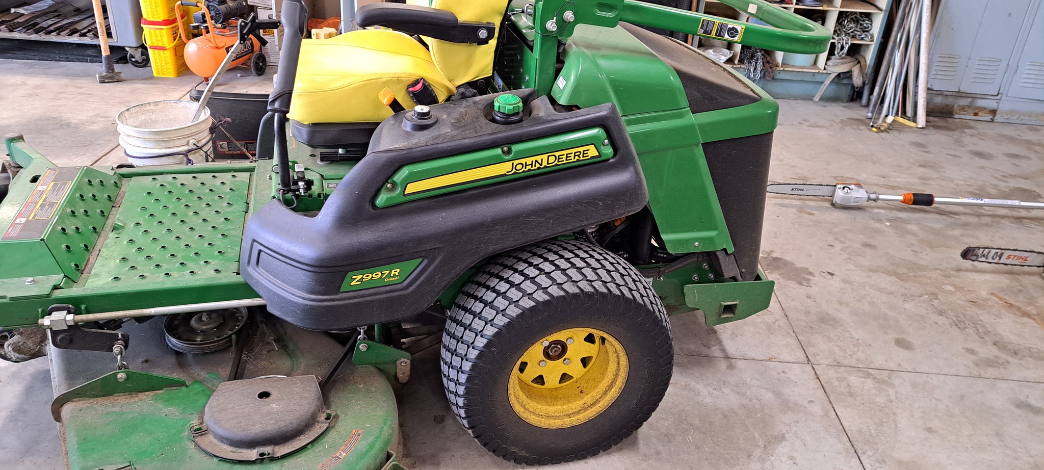 2023 John Deere Z997R Image 1