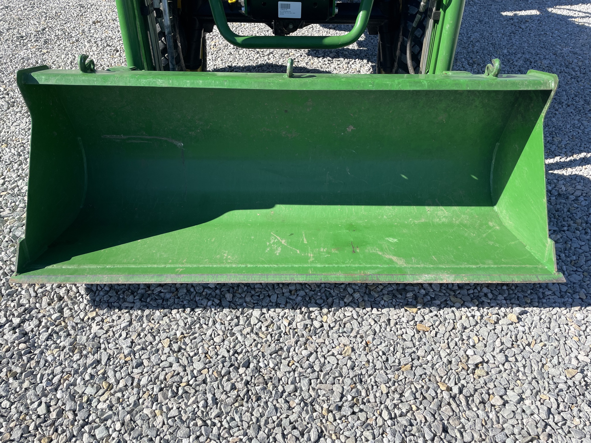 2021 John Deere 2032R Image 7