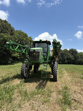 Photo of 2019 John Deere R4044