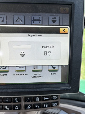 Photo of 2019 John Deere R4044