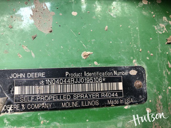 Photo of 2019 John Deere R4044