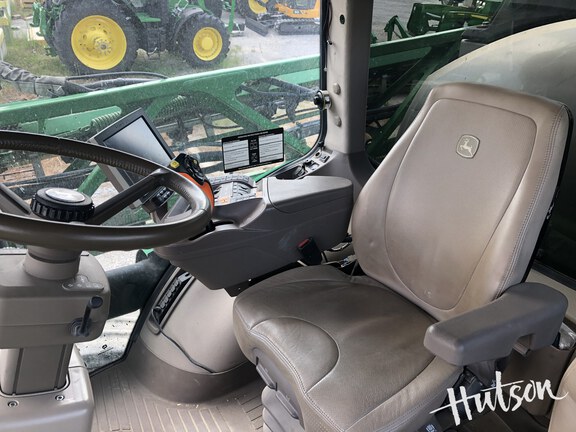 Photo of 2019 John Deere R4044