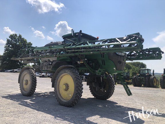 Photo of 2019 John Deere R4044