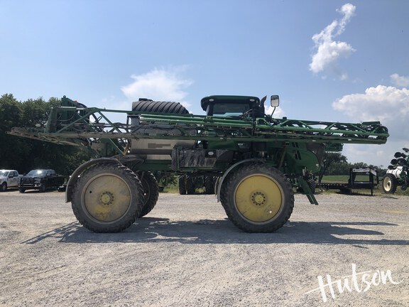Photo of 2019 John Deere R4044