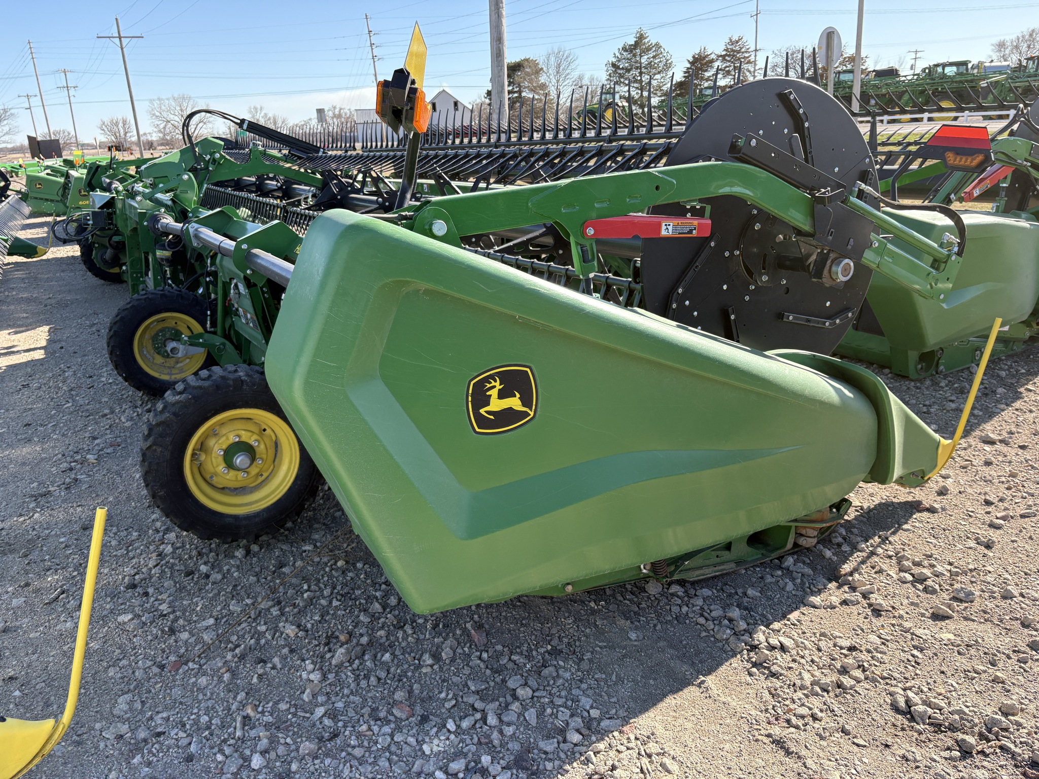 2023 John Deere HD40F Image 3