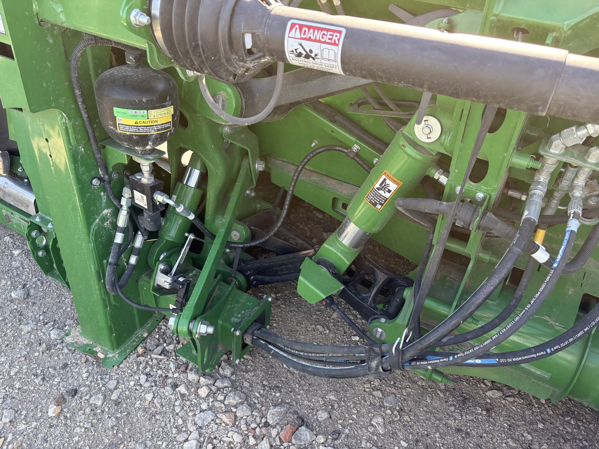 2023 John Deere HD40F Image 8