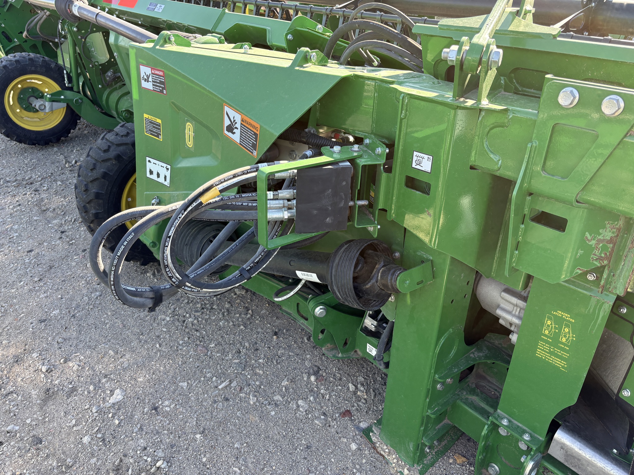 2023 John Deere HD40F Image 10