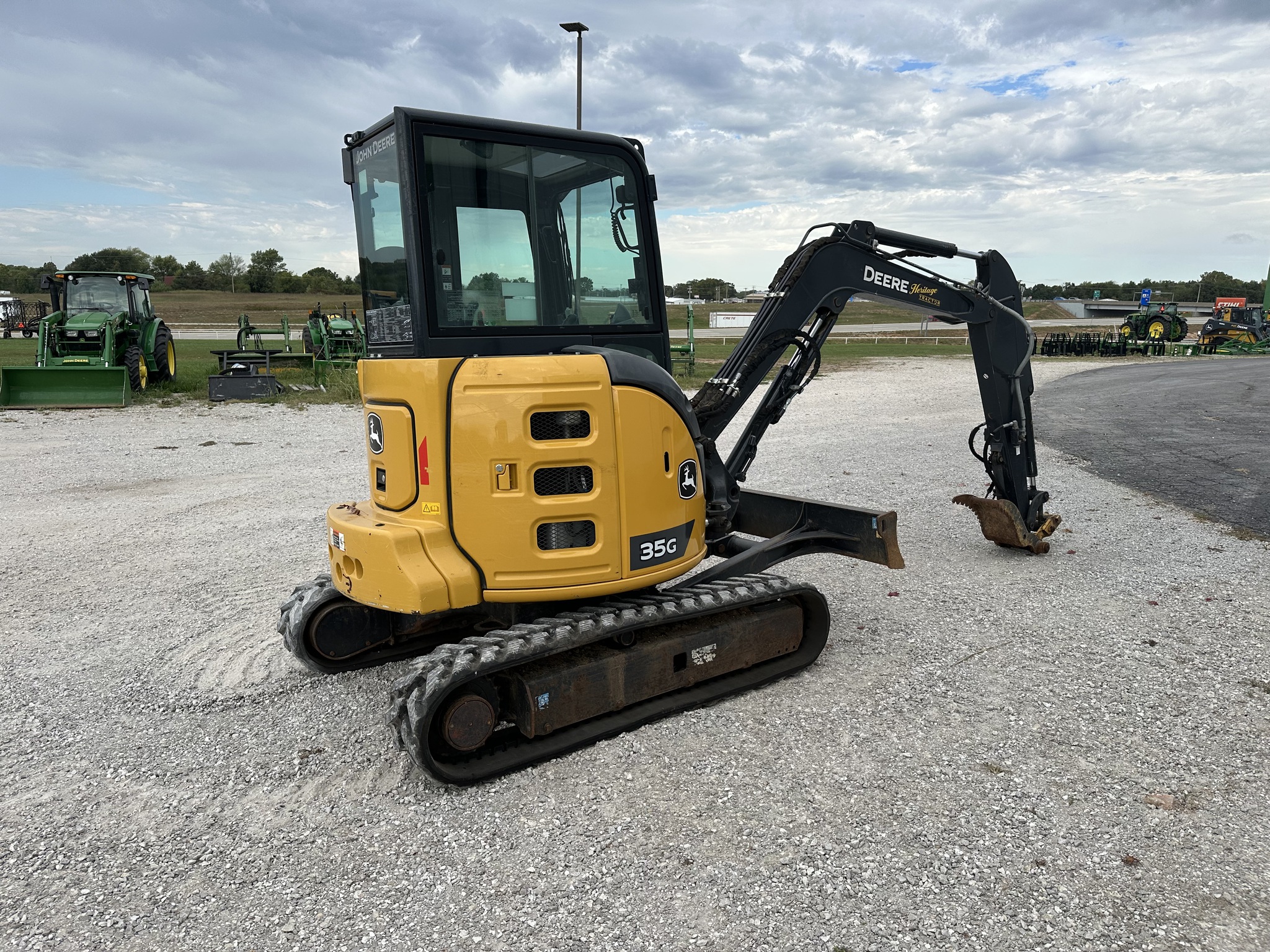  2022 John Deere 35G at Heritage Tractor in Joplin, MO
