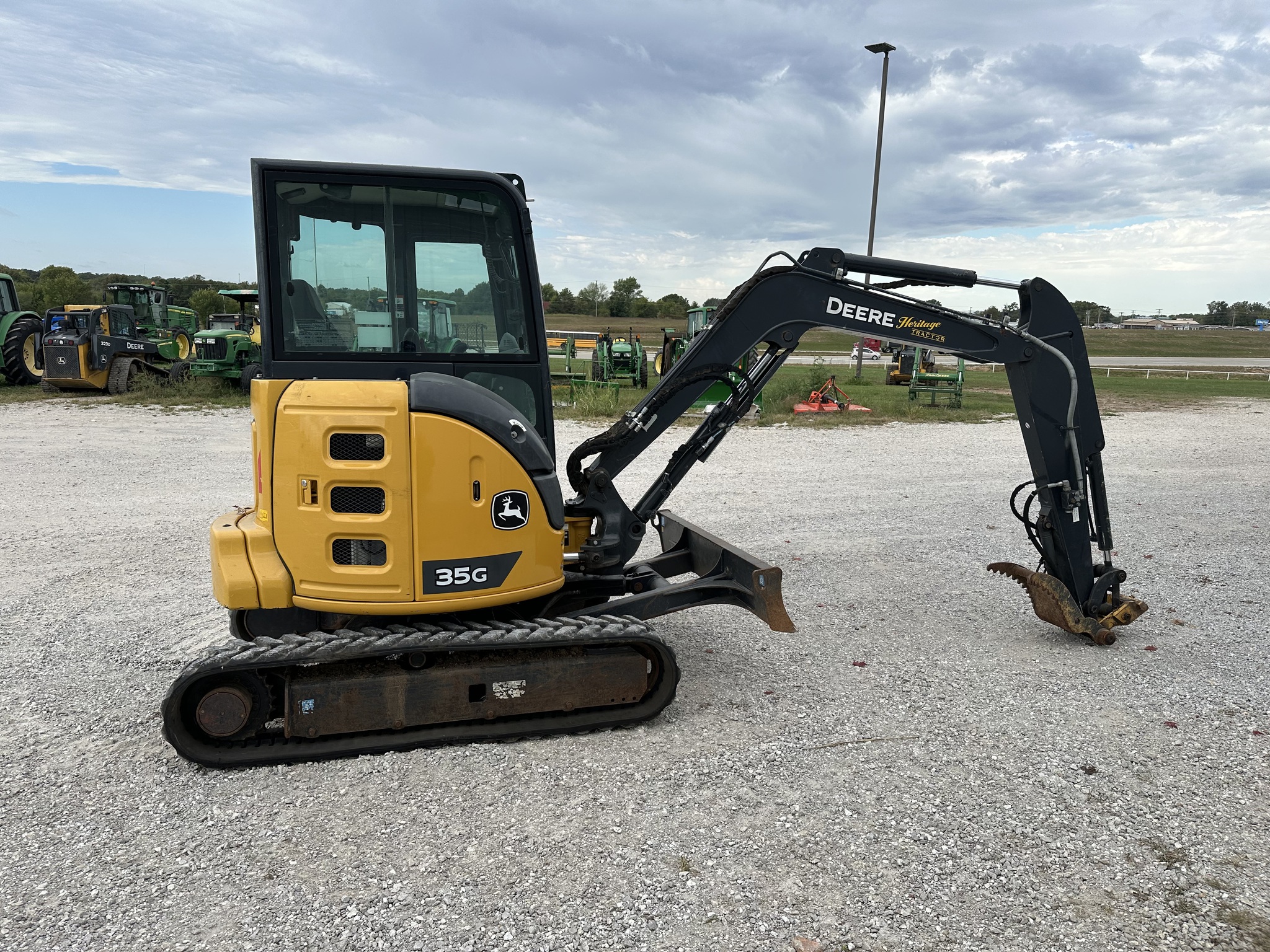  2022 John Deere 35G at Heritage Tractor in Joplin, MO