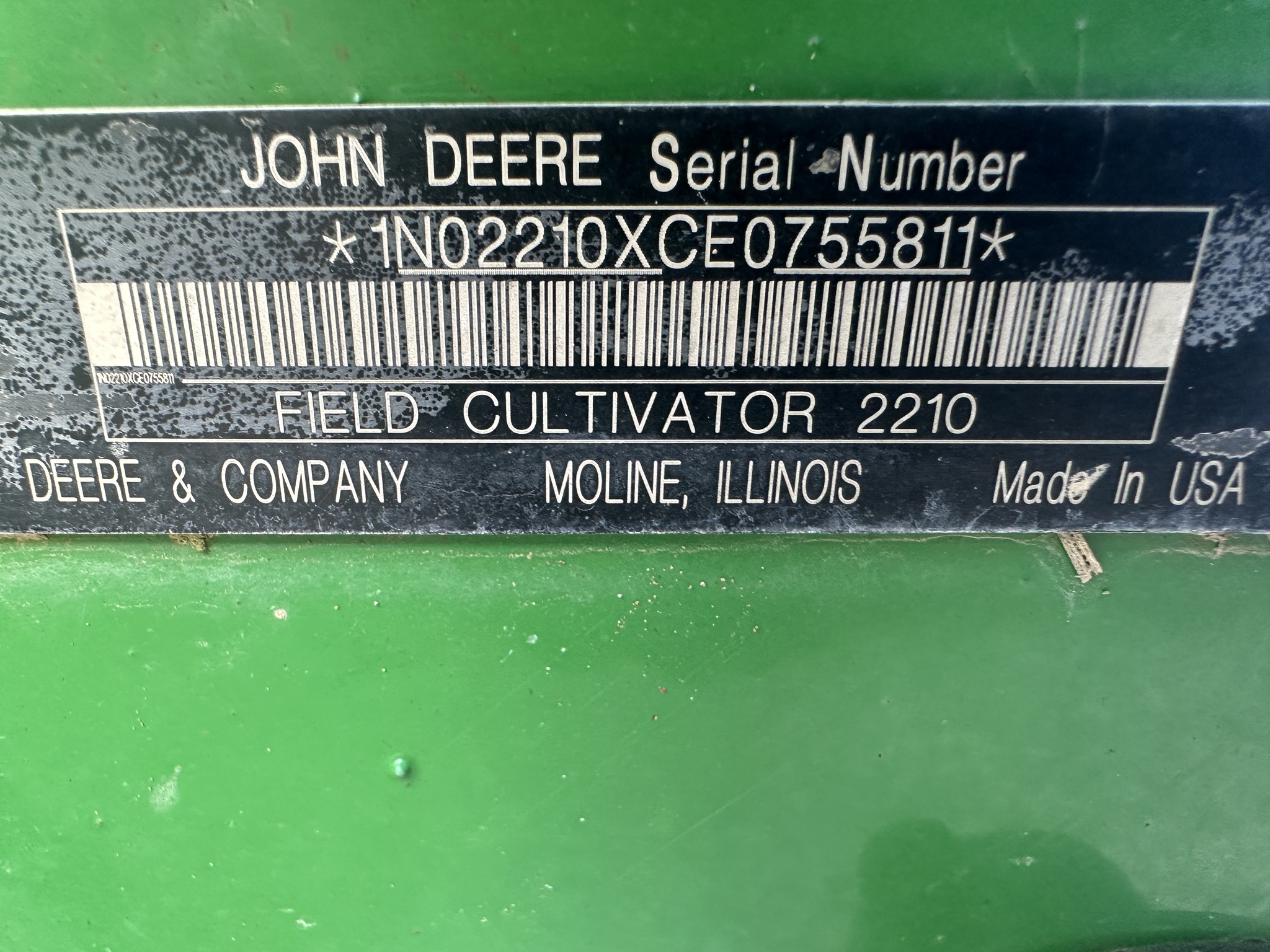 2014 John Deere 2210 Image 9