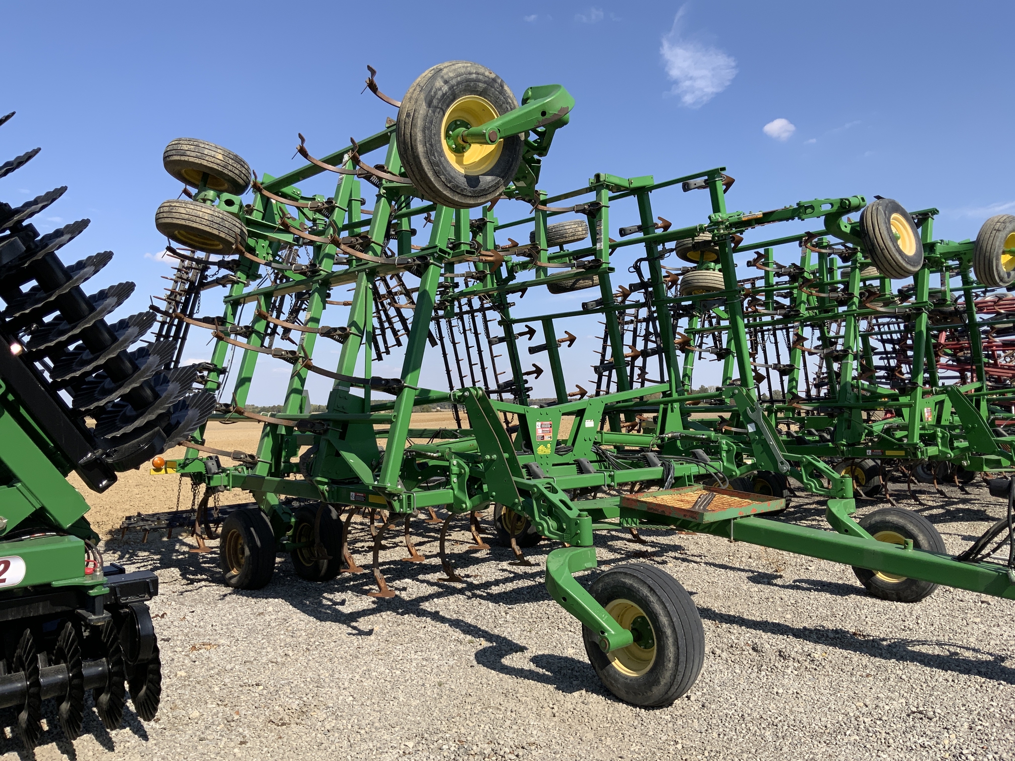 2014 John Deere 2210 Image 14