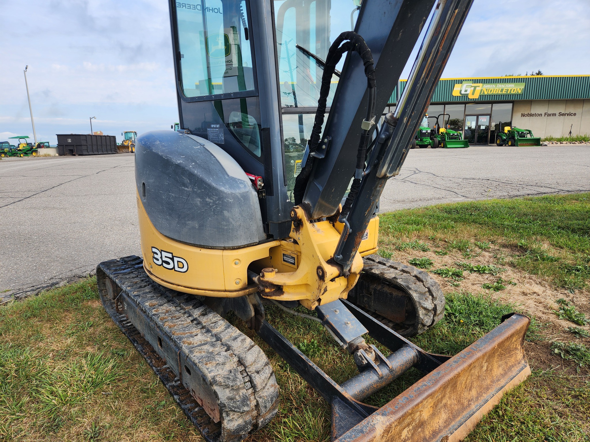 2008 John Deere 35D Image 3
