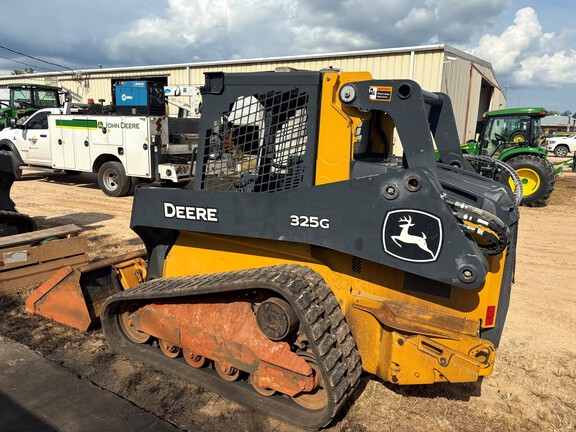 2023 John Deere 325G Photo 6