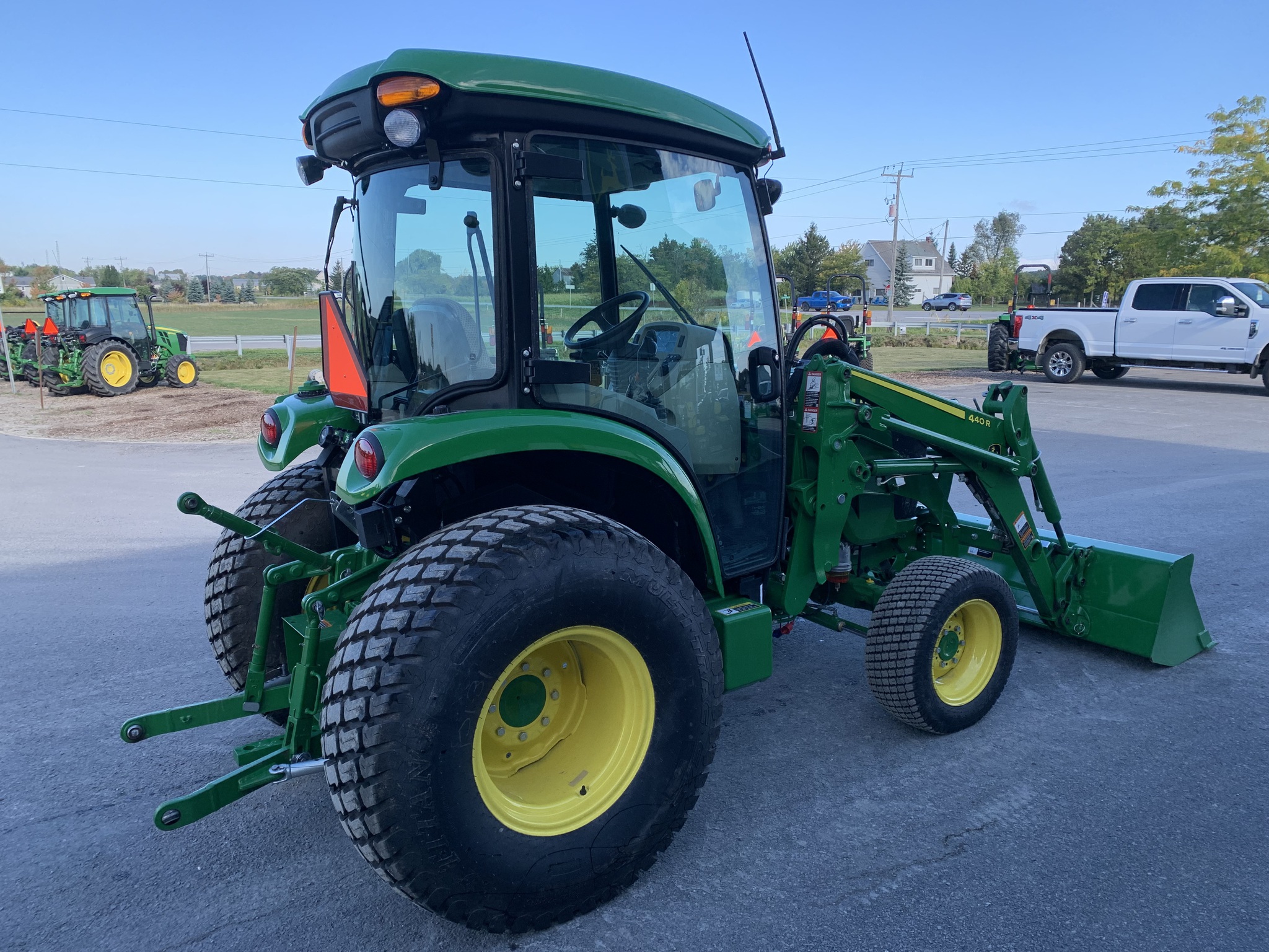 2023 John Deere 4066R Image 6