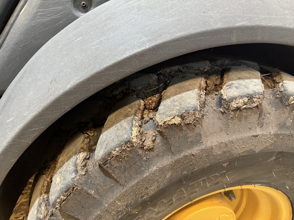 2021 John Deere 204L - Photo16