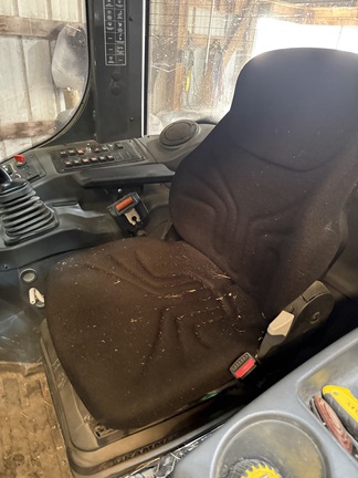 2021 John Deere 204L - Photo6