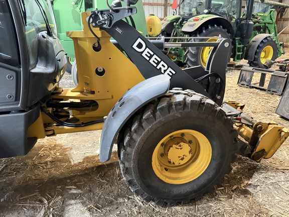 2021 John Deere 204L - Photo2