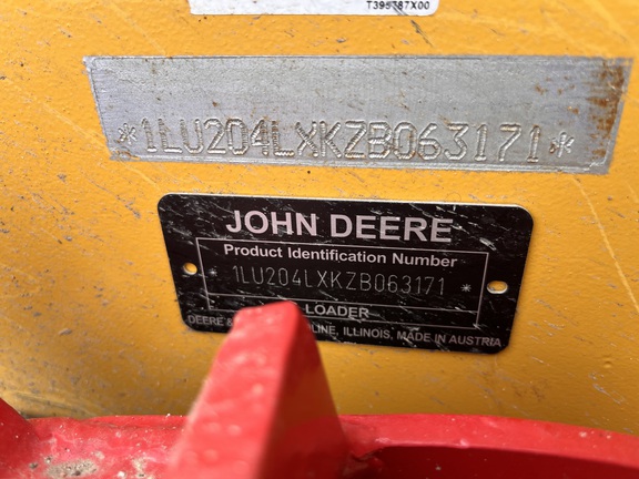 2021 John Deere 204L - Photo32