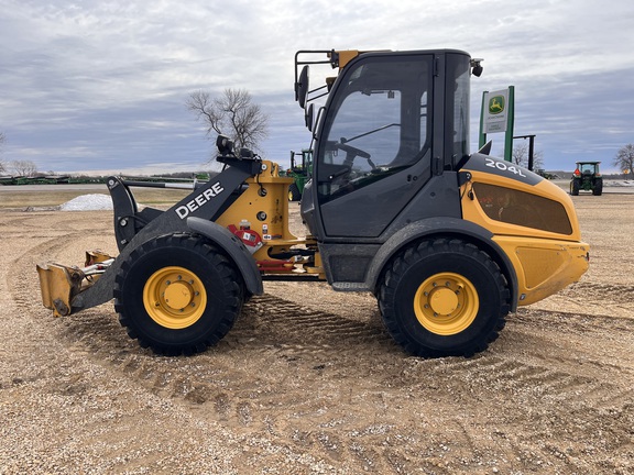 2021 John Deere 204L - Photo8