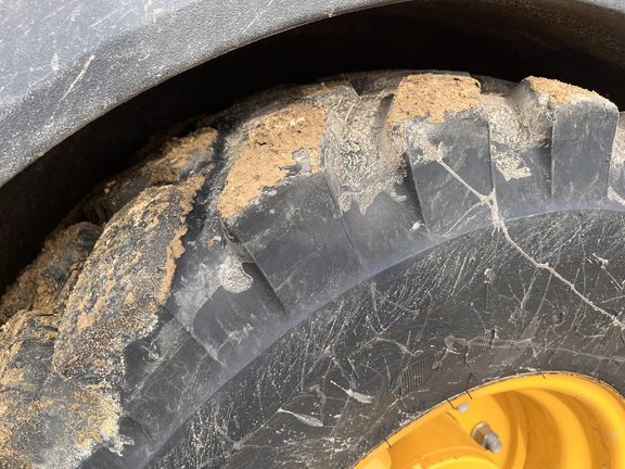 2021 John Deere 204L - Photo17