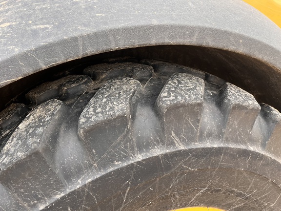 2021 John Deere 204L - Photo20