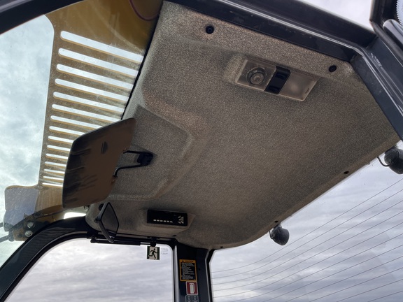 2021 John Deere 204L - Photo29