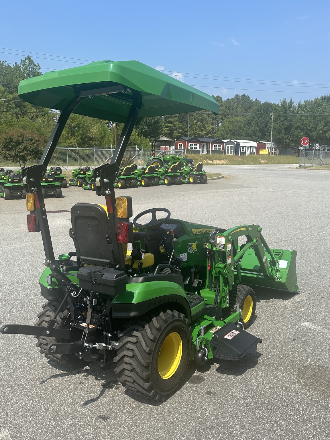 2024 John Deere 1025R Image 4
