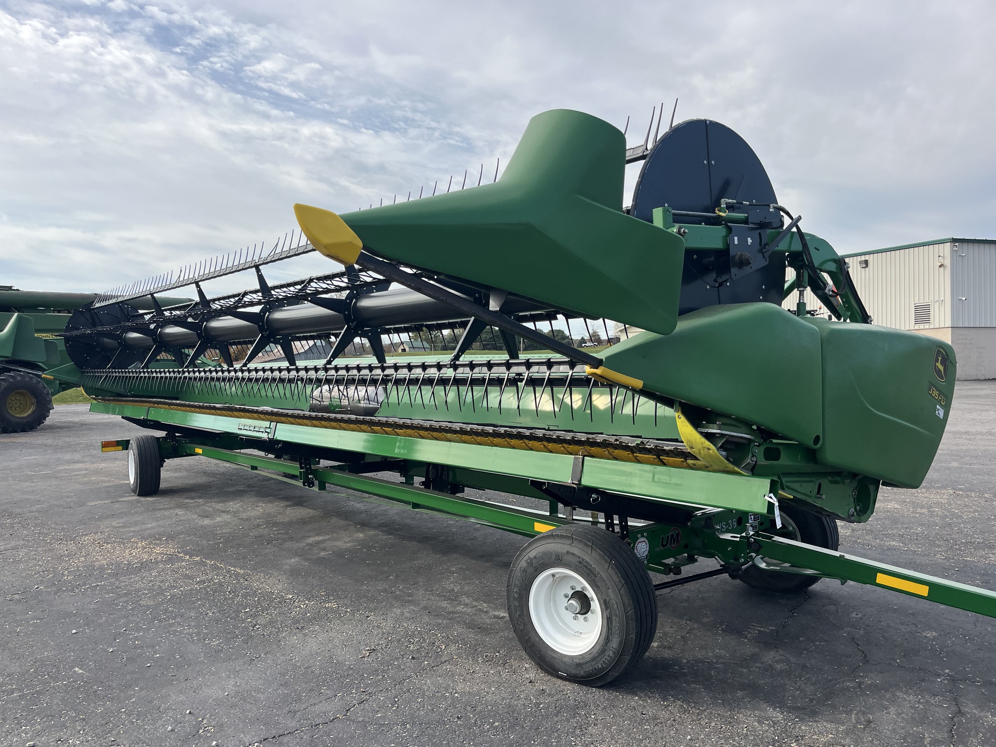 2014 John Deere 635FD Image 1