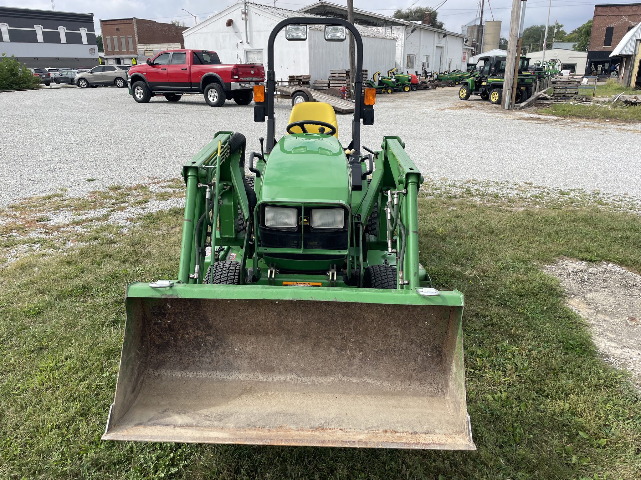2002 John Deere 4010 Image 2