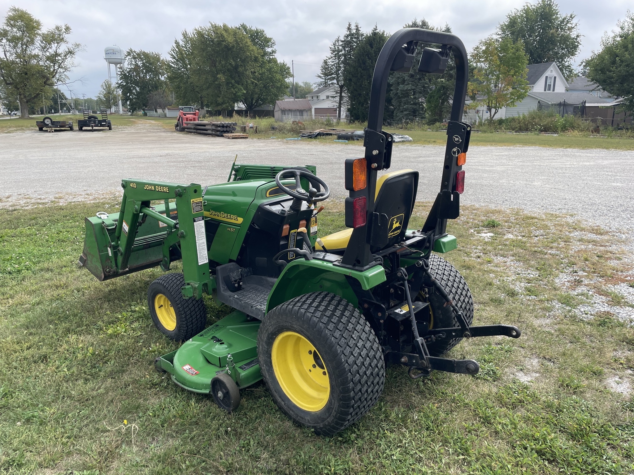 2002 John Deere 4010 Image 6