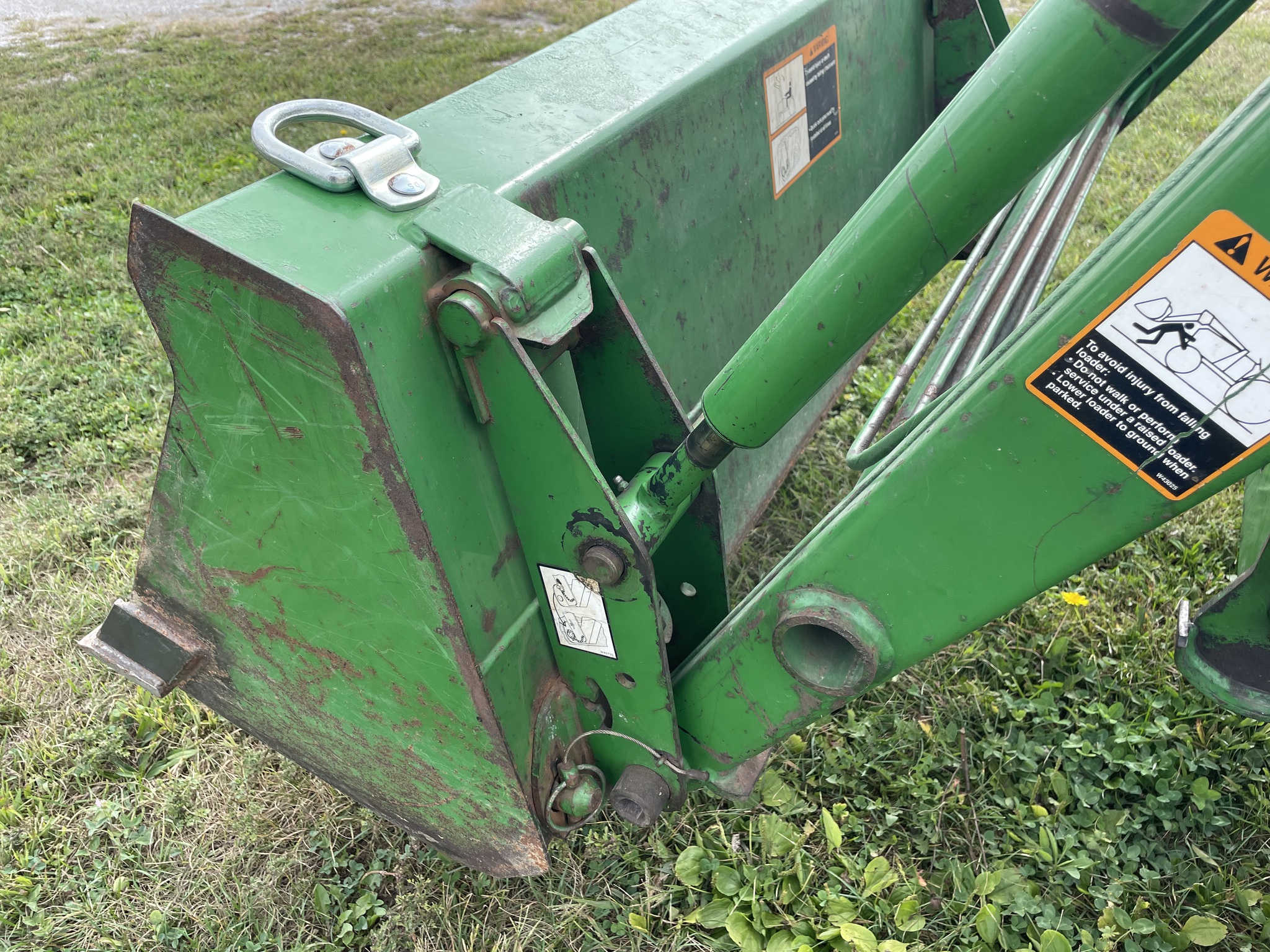 2002 John Deere 4010 Image 11
