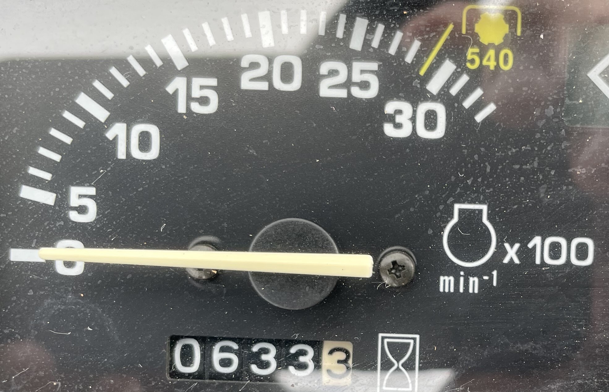2002 John Deere 4010 Image 18