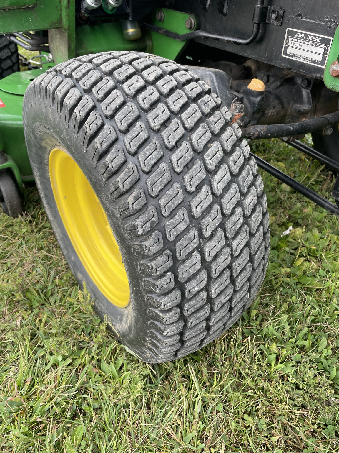 2002 John Deere 4010 Image 14
