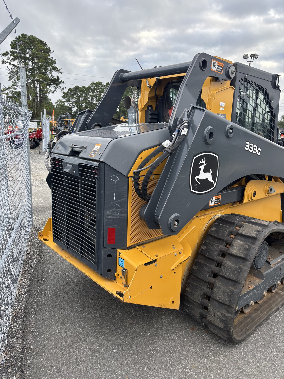 2024 John Deere 333G Image 4