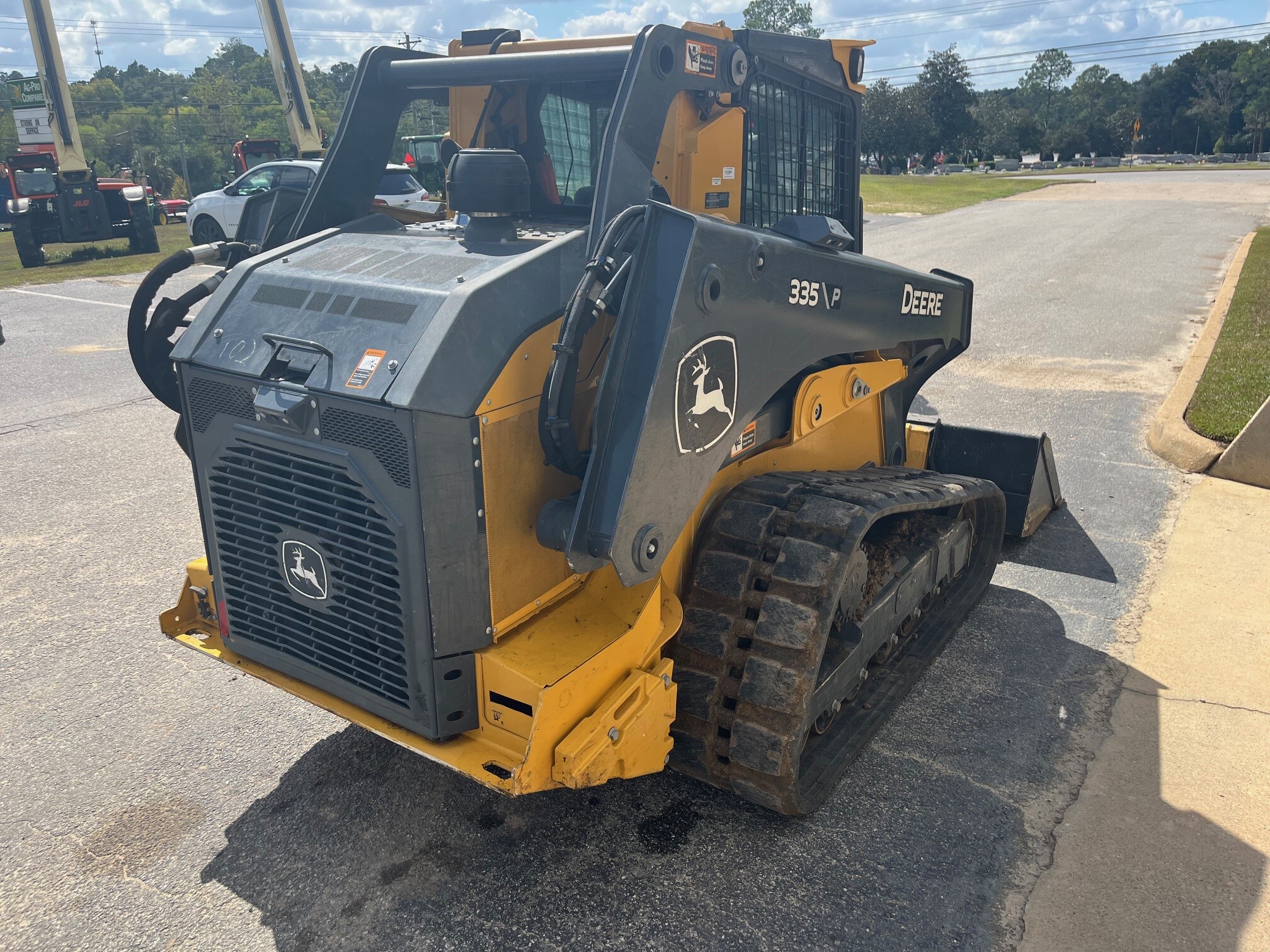 2024 John Deere 335 P Image 3