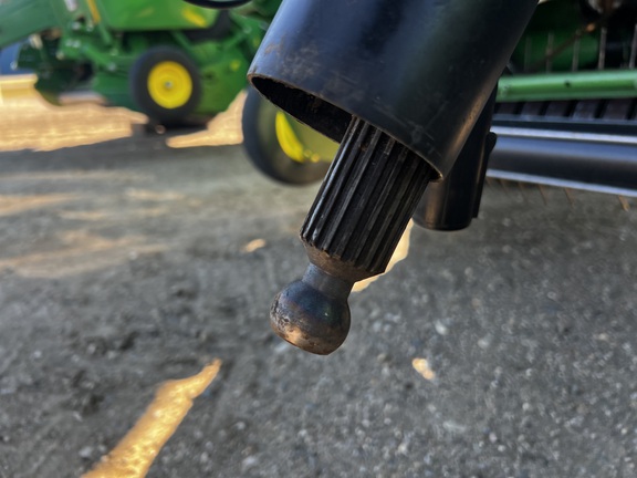 2019 John Deere 560R - Photo17