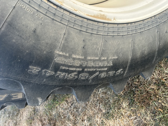 Used 2013 Brandt 1322XR Grain Carts at Horizon Ag & Turf in Lloydminster, AB - Photo6