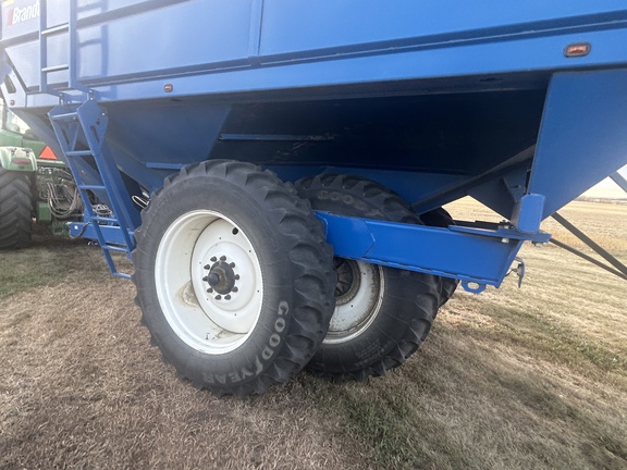 Used 2013 Brandt 1322XR Grain Carts at Horizon Ag & Turf in Lloydminster, AB - Photo9