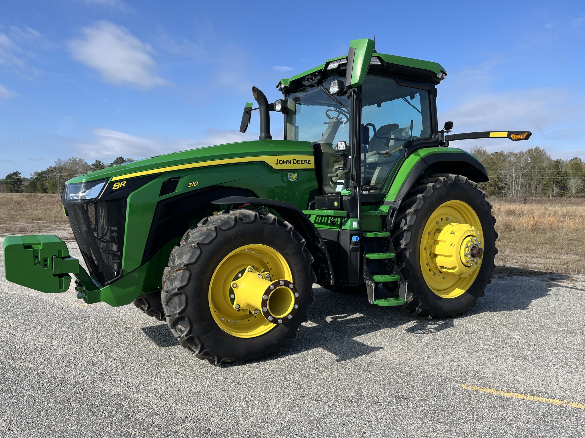 2024 John Deere 8R 310 Image 2