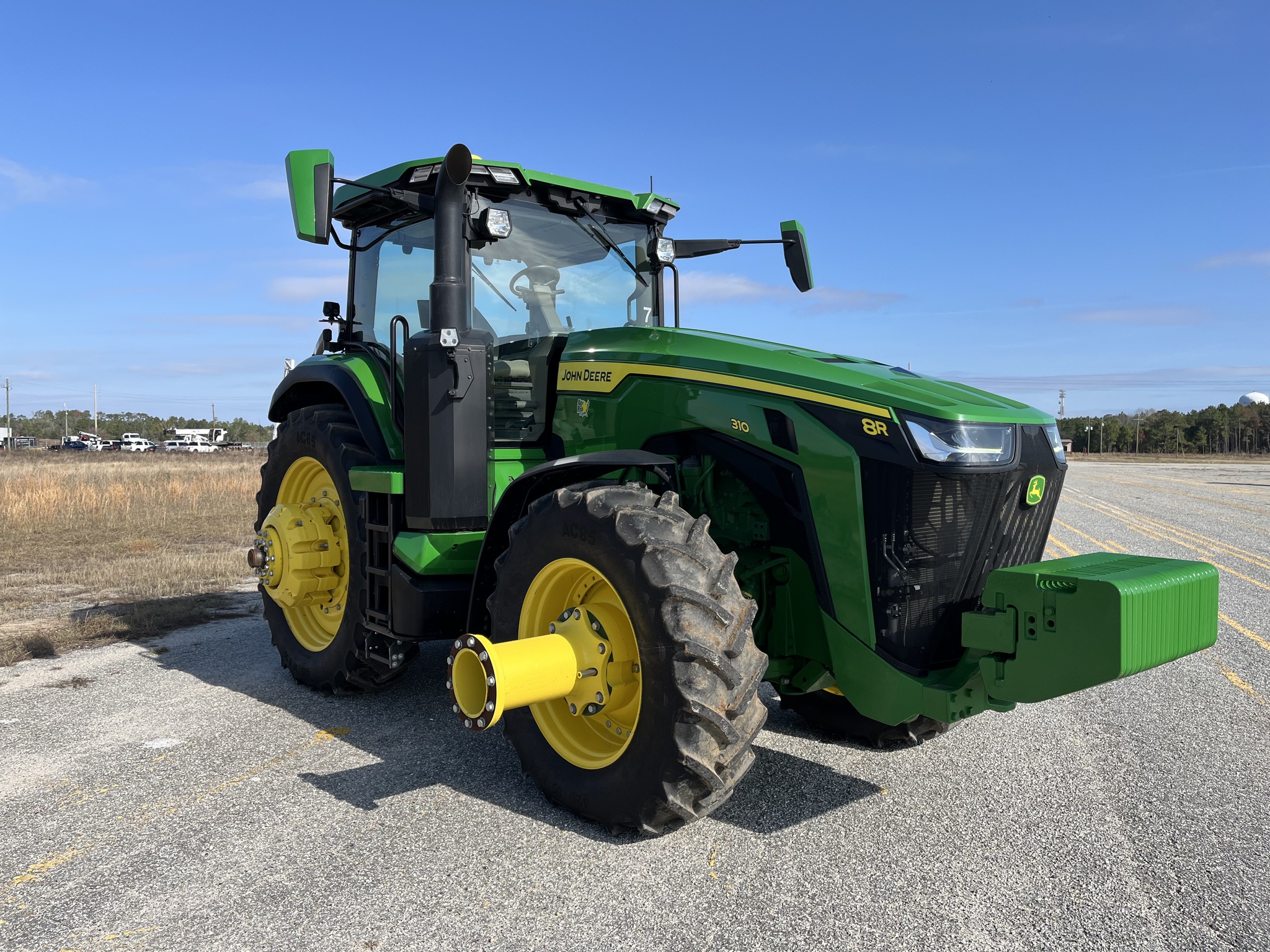 2024 John Deere 8R 310 Image 1