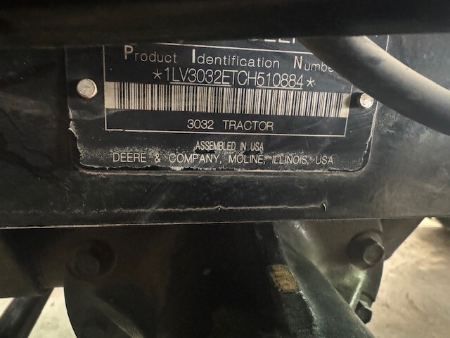 2013 John Deere 3032E Image 6