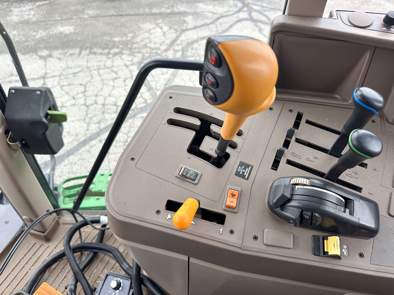 2013 John-Deere 6105M