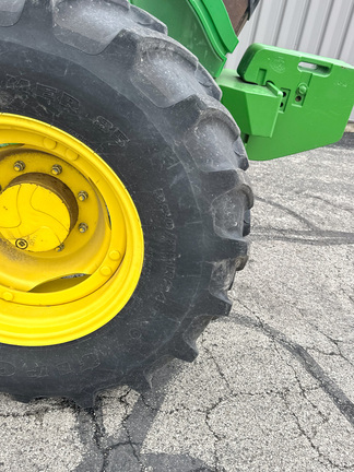 2013 John-Deere 6105M